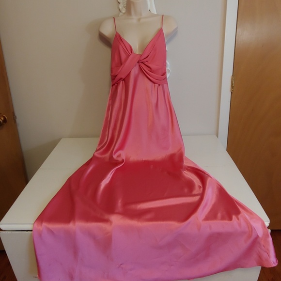Valentino Other - Valentino Intimo vintage pink negligee gown